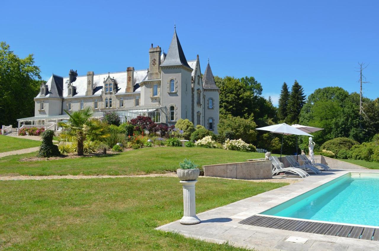 Chateau De Kervoazec - Chambres D'Hotes Saint-Goazec Exterior foto